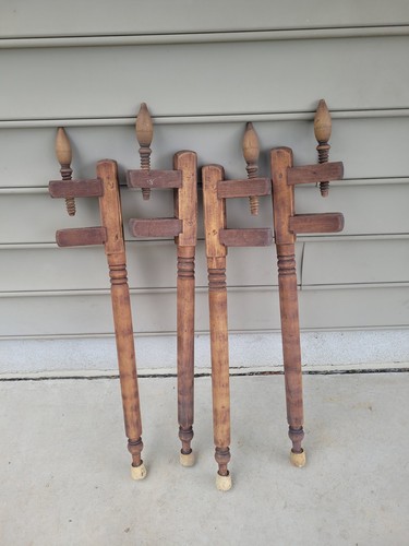 Antiques & Primitives Quilt Frame Wooden Screw CLAMP, 4 Leg Frame, Rug HOOKING