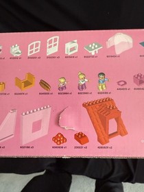NEW Sealed LEGO Duplo Play House 10505 Shower Wallpaper Mom Dad Cat Girl Home