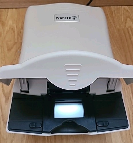 35mm Film & Slide Scanner Pacific Image Primefilm PF 3600U W/ Power Cord