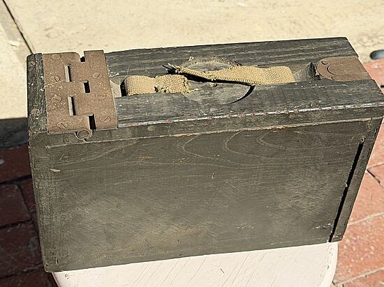 Vintage WW2 Wooden Ammo Box in Exc condition