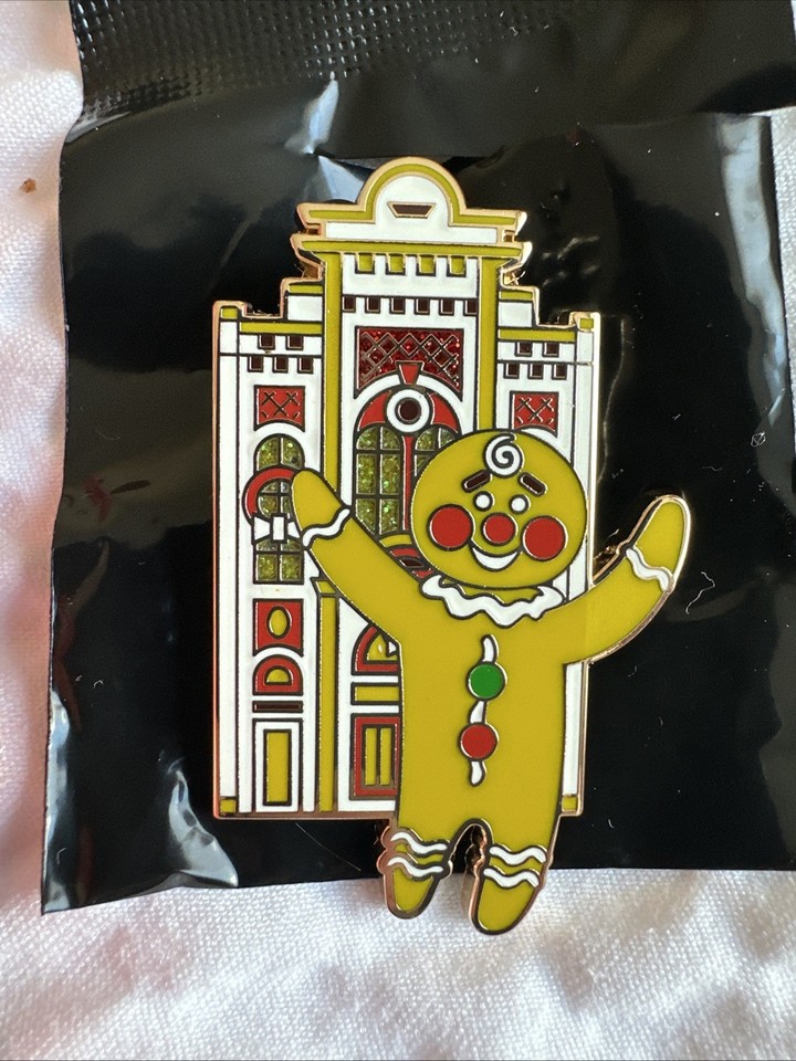 2025 Mickey's Christmas Party Mystery Pin + Box Gingerbread Man B Gold ...