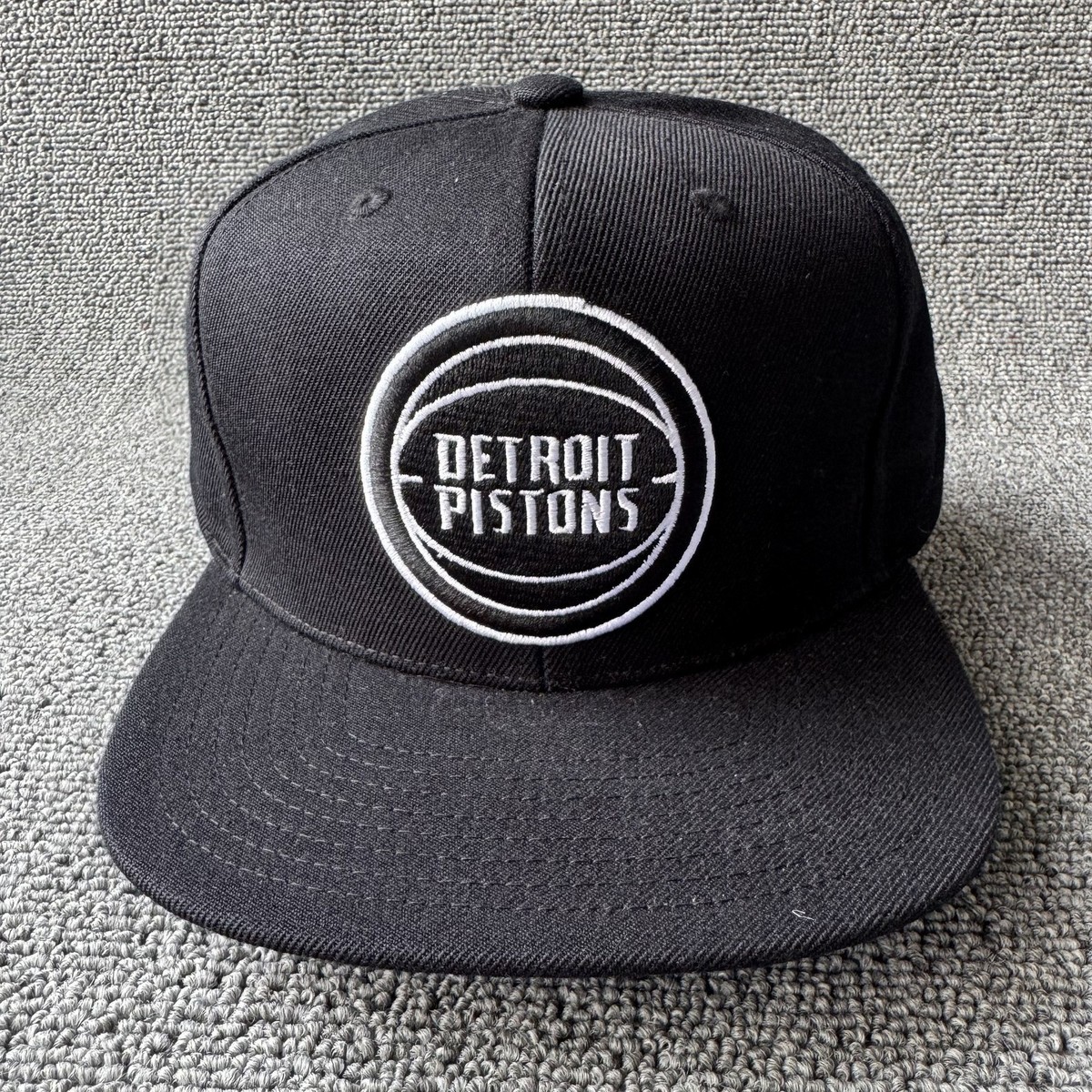 Mitchell & Ness Detroit Pistons Black Snapback Cap Hat