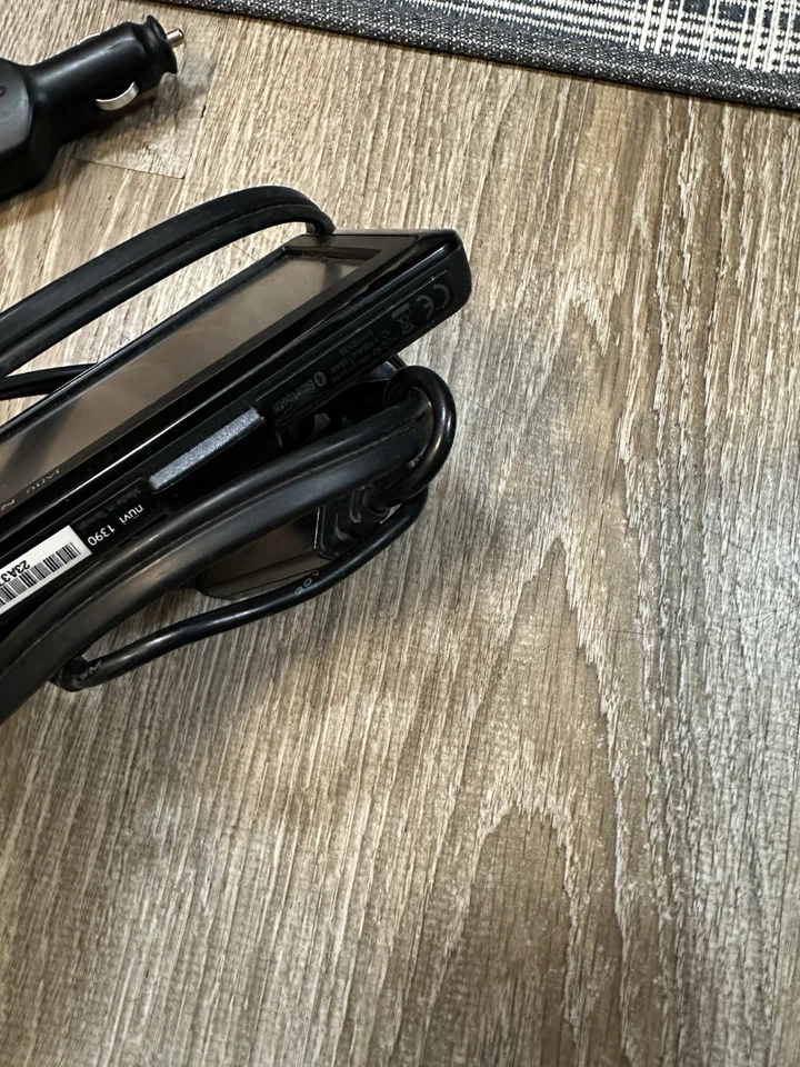 Garmin Nuvi 1390 5" Touch GPS Navigation System TESTED!! - Image 3 of 4