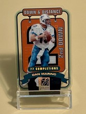 2000 DONRUSS ELITE DOWN & DISTANCE DAN MARINO # DD-3D2 / CARD # 070/077