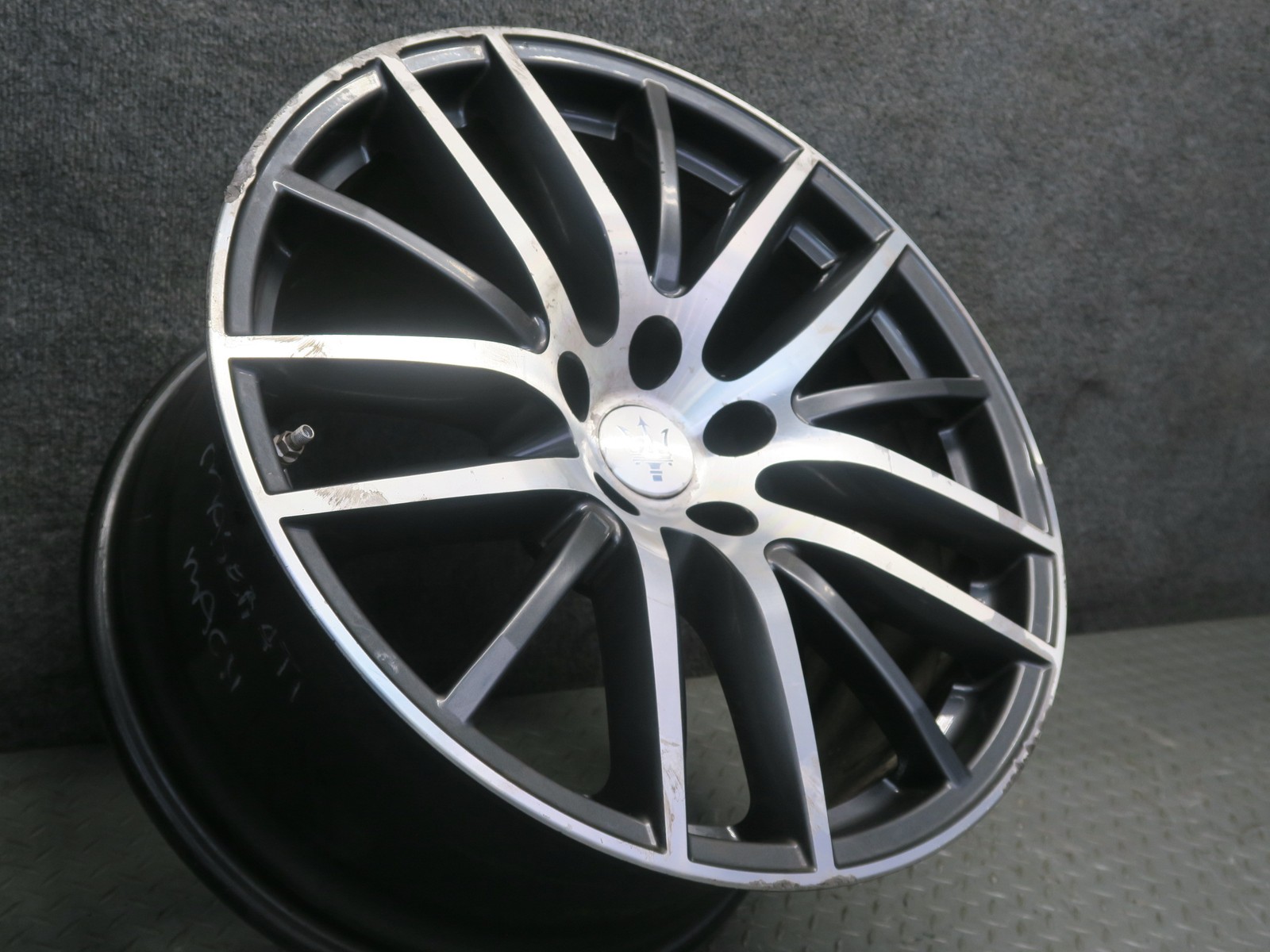 Maserati Ghibli 2014-2020 Rear Wheel P/N 670016855