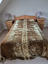 Huge crushed velvet bed cover bedspread throw with embroidered panel gold brown