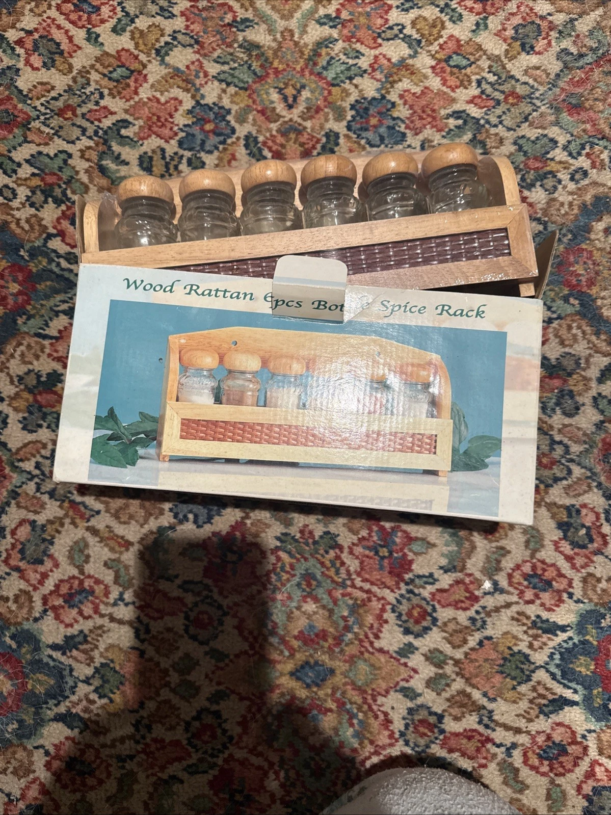 VINTAGE PANTRY ESSENTIALS WOOD RATTAN 6 PCS BOTTLE SPICE RACK NEW