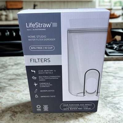LifeStraw 10 Cup Home Studio Water Filter Dispenser Polar White / Icelandic Blue