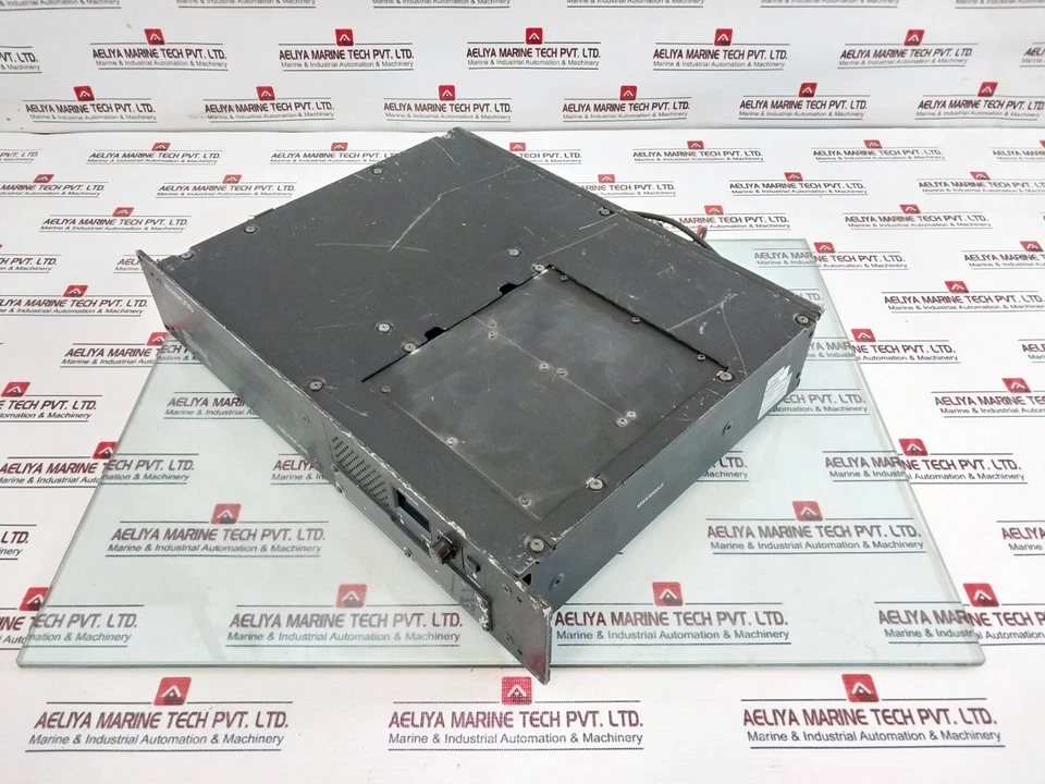 Kenwood NXR-810-K2 Uhf Digital Base-Repetidor DC13.6V 15A Foto 3 de 4