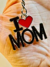 LOVE MOM KEYCHAIN. UNIQUE GIFT FOR MOTHERS. RED HEART FANCY. CHARM