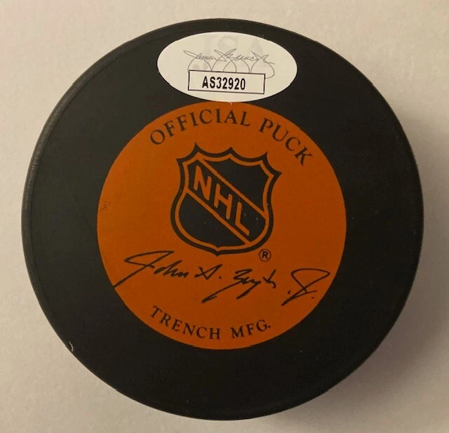 MAURICE "ROCKET" RICHARD SIGNED PUCK WITH AUTHENTICATION FROM JSA - Image 3 of 3