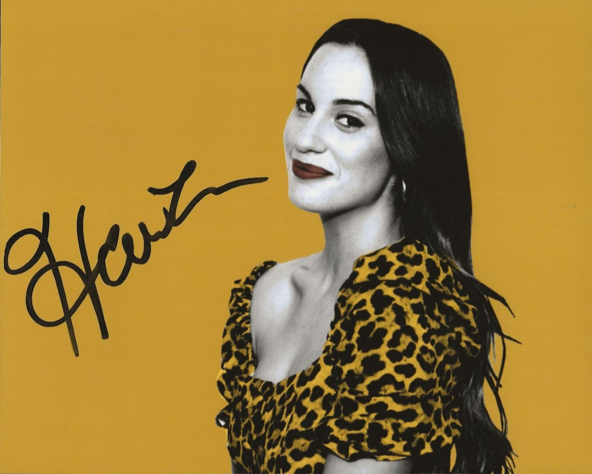 Hannah Berner REAL hand SIGNED 8x10