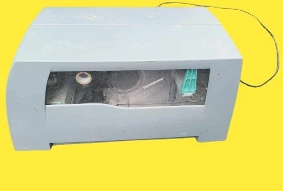 🔥UNTESTED BUT POWERS ON🔥 INTERMEC EASYCODER PM4i THERMAL LABEL PRINTER A04^ - Image 4 of 4