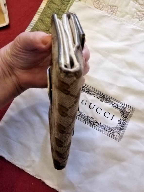 Authentic GUCCI Eclipse Tri-Fold Wallet Gold Logo… - image 8