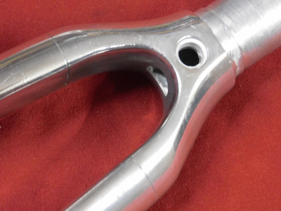 New Old Stock 1" Threaded Aluminum Fork 220 mm Steering Tube 27.0 mm Crown Race - Image 4 of 4