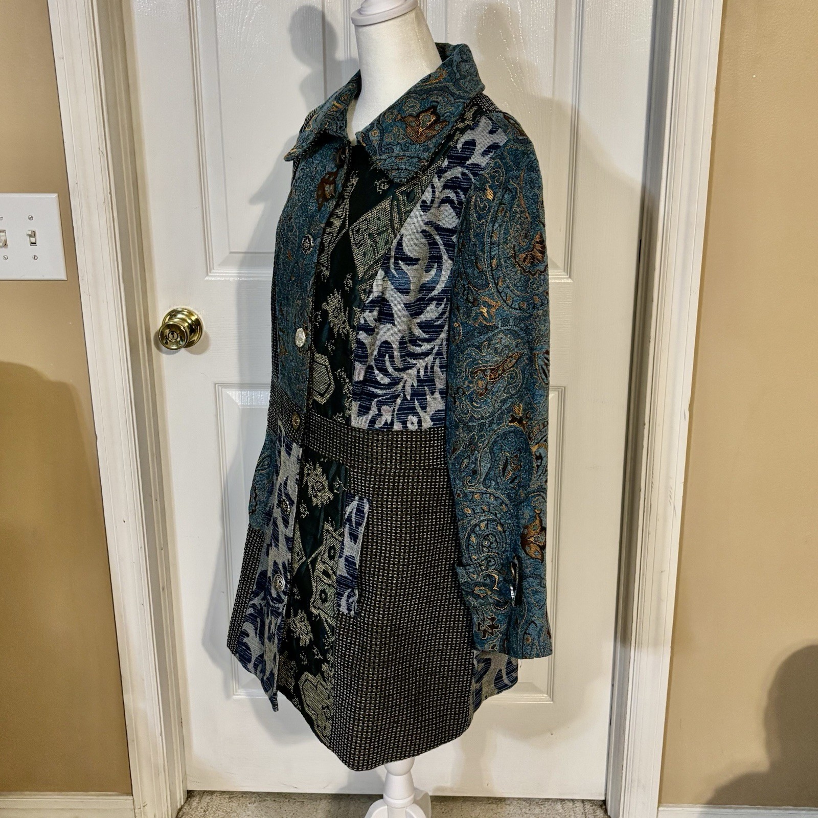 Venus Mixed Print Patchwork Jacquard Embroidered … - image 3