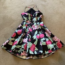 B. SMART FIT & FLARE FLORAL MINI PARTY DRESS LACE BACK LINED TULLE SKIRT SIZE 5