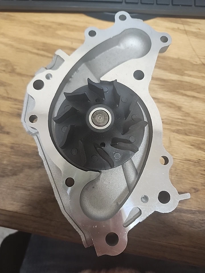 Водяной насос GMB 1701920 и сопутствующие компоненты - водяной насос двигателя - Изображение 3 из 4