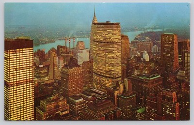Vintage PAN AM Building Midtown NYC Skyline Night Postcard Alfred Mainzer