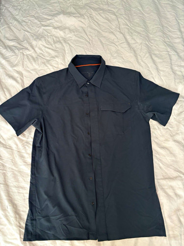 Arc'teryx, Arc'teryx Men's S Gray Solid Short Sleeve Casual Button-Up Shirt Polyester