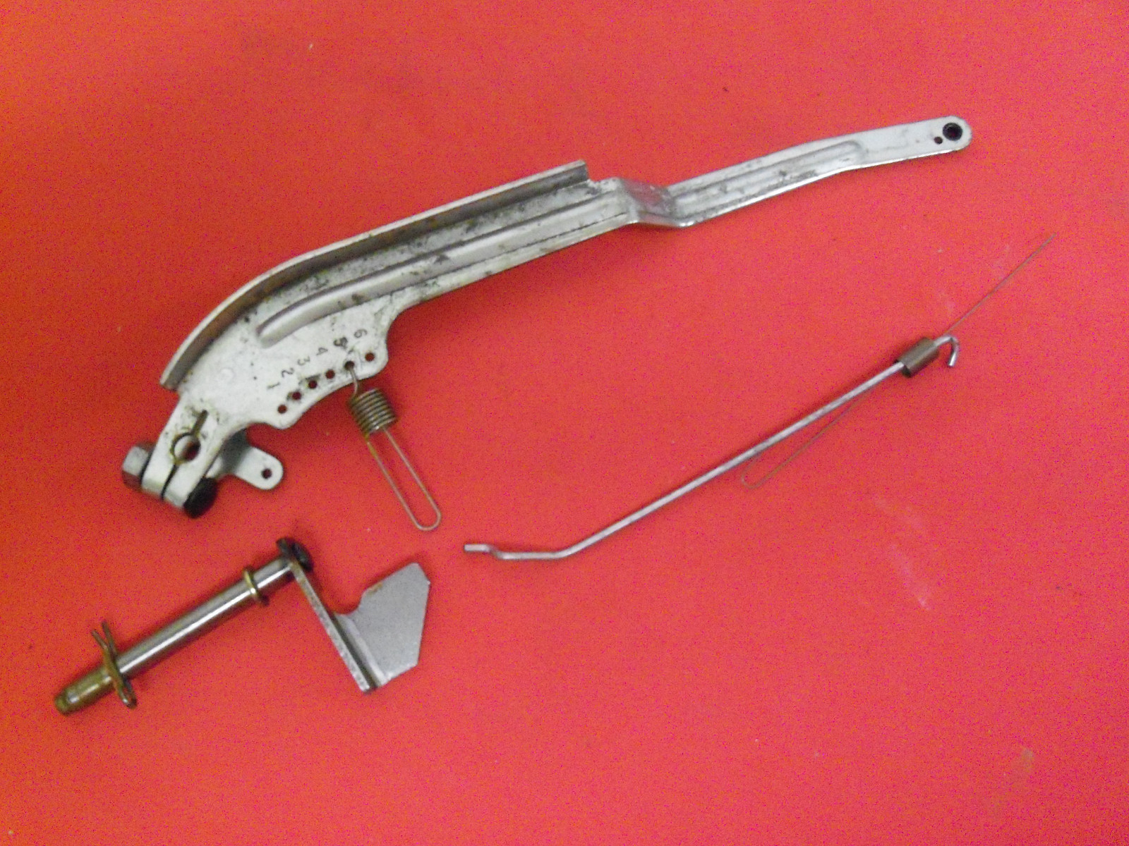 NEW BRIGGS GOVERNOR ARM KIT fits 22