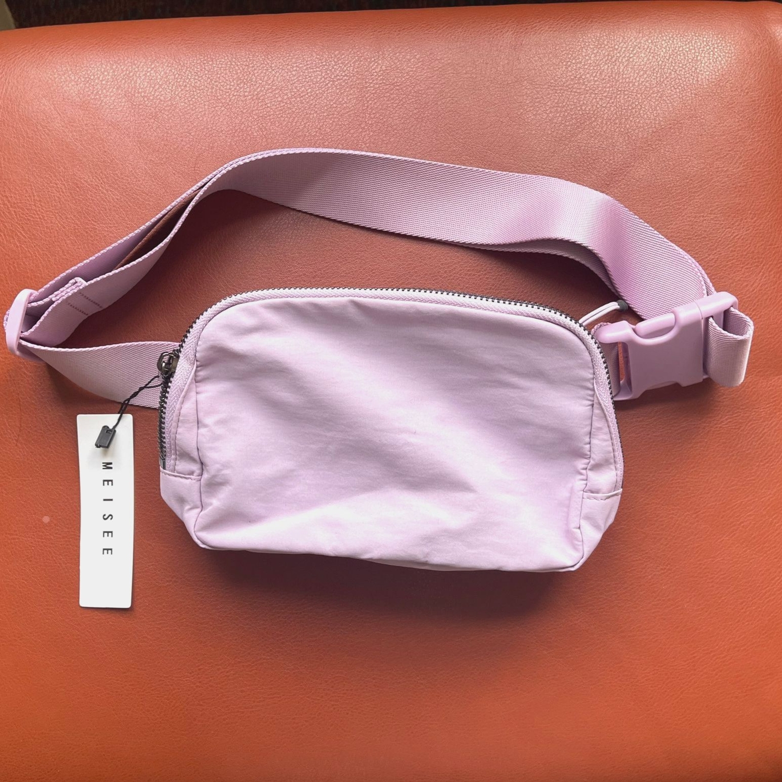 Meisee Adjustable Purple Crossbody Running Waist Pack with Belt Strap NWT  