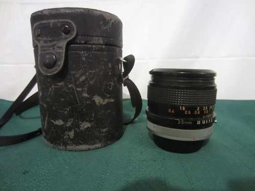 Canon Lens FD 35mm F3.5 S.C. Wide Angle MF Lens  Made Japan w Case - EXCELLENT