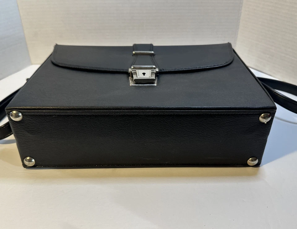 Estuche de transporte vintage POLAROID de cuero duro negro para cámara terrestre Foto 3 de 4