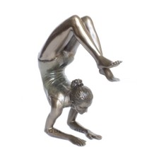 Body Talk Yoga Figur Scorpion Stellung Vrischikasana