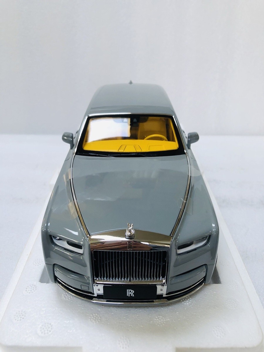 1/18 Rolls-Royce Phantom VIII Burnout Grey Dealer Edition