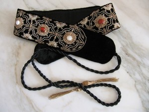embroidered belt