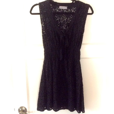 NEW NWT Millau LF Stores Elegant Black Floral Lace Long V Neck Top $138 retail | eBay NEW NWT Millau LF Stores Elegant Black Floral Lace Long V Neck Top $138 retail | eBay