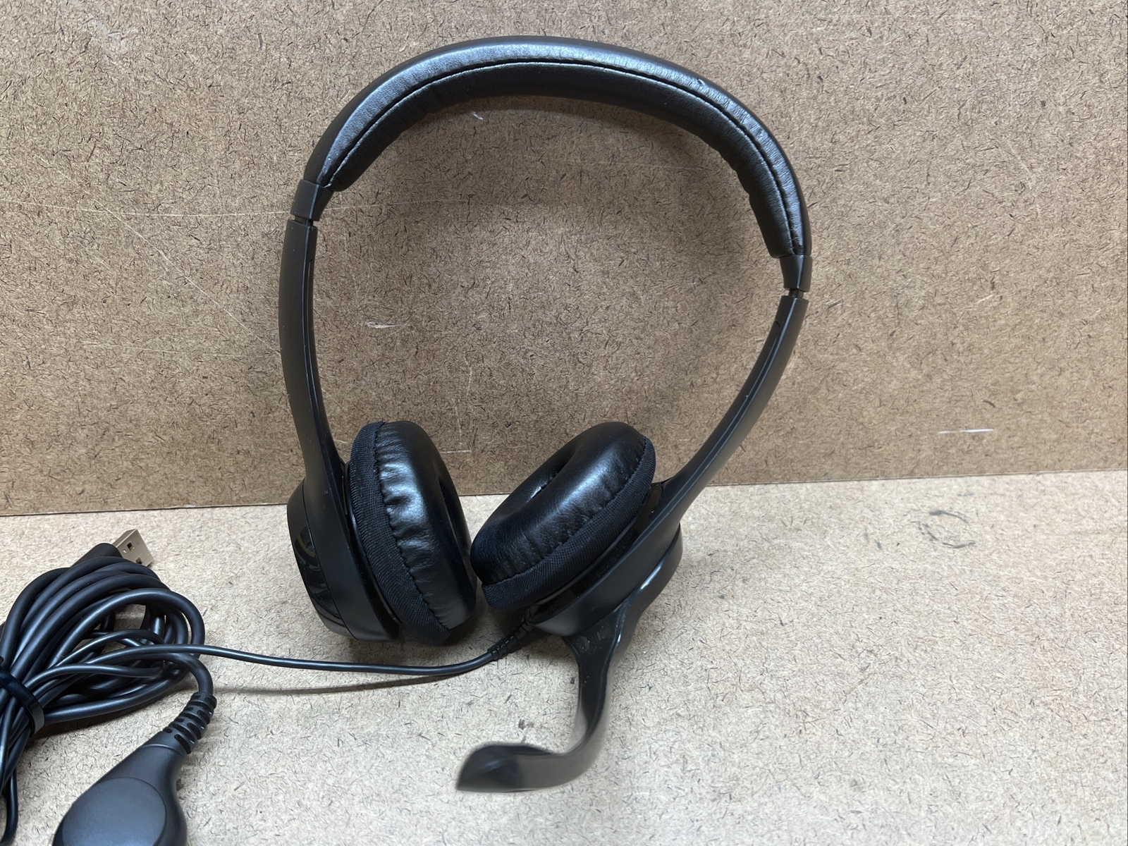 Logitech DZLA00052 Stereo OnEar Corded USB Headset W/ Microphone eBay