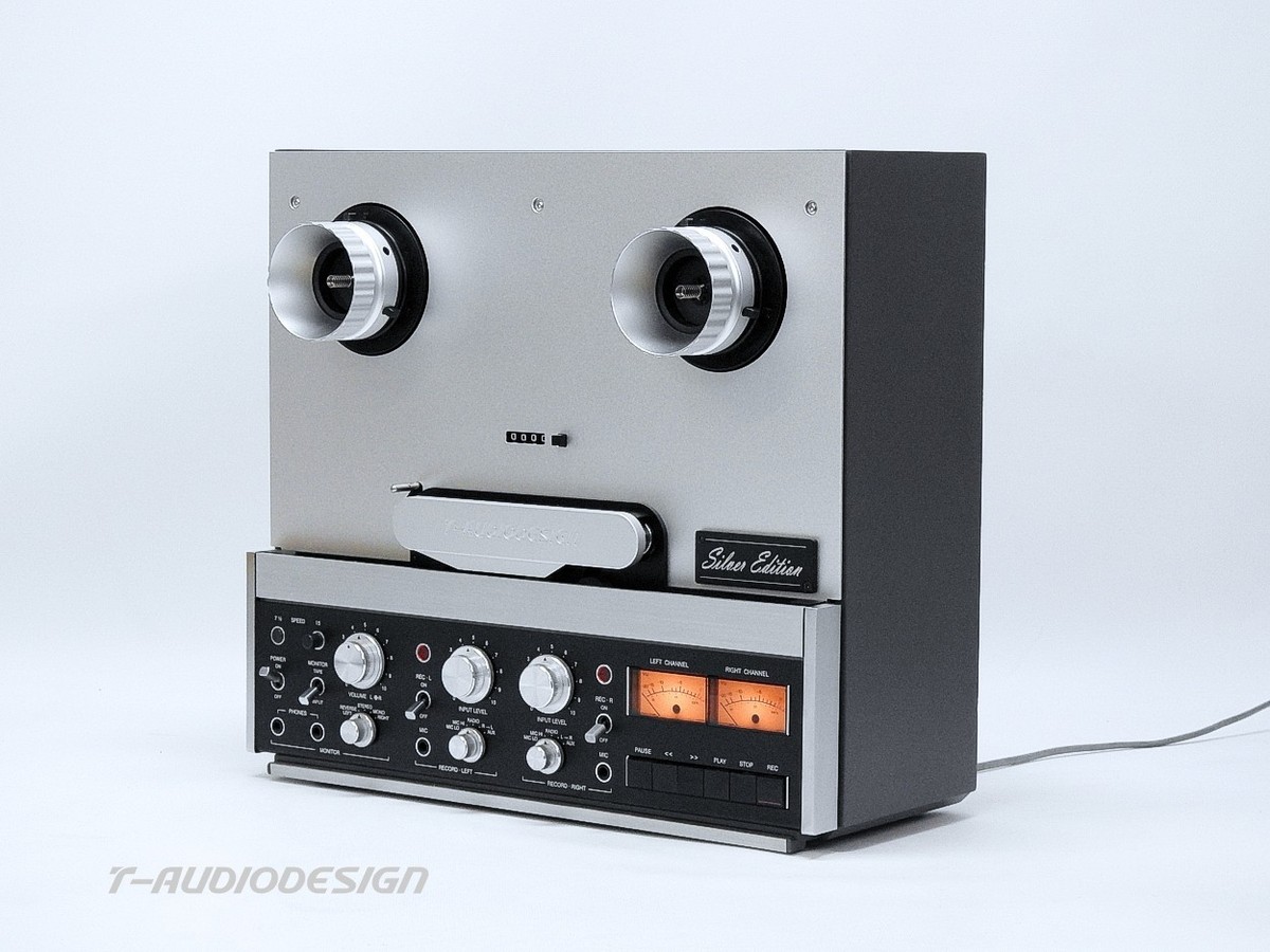 2 COTES METAL FACADE REVOX B77