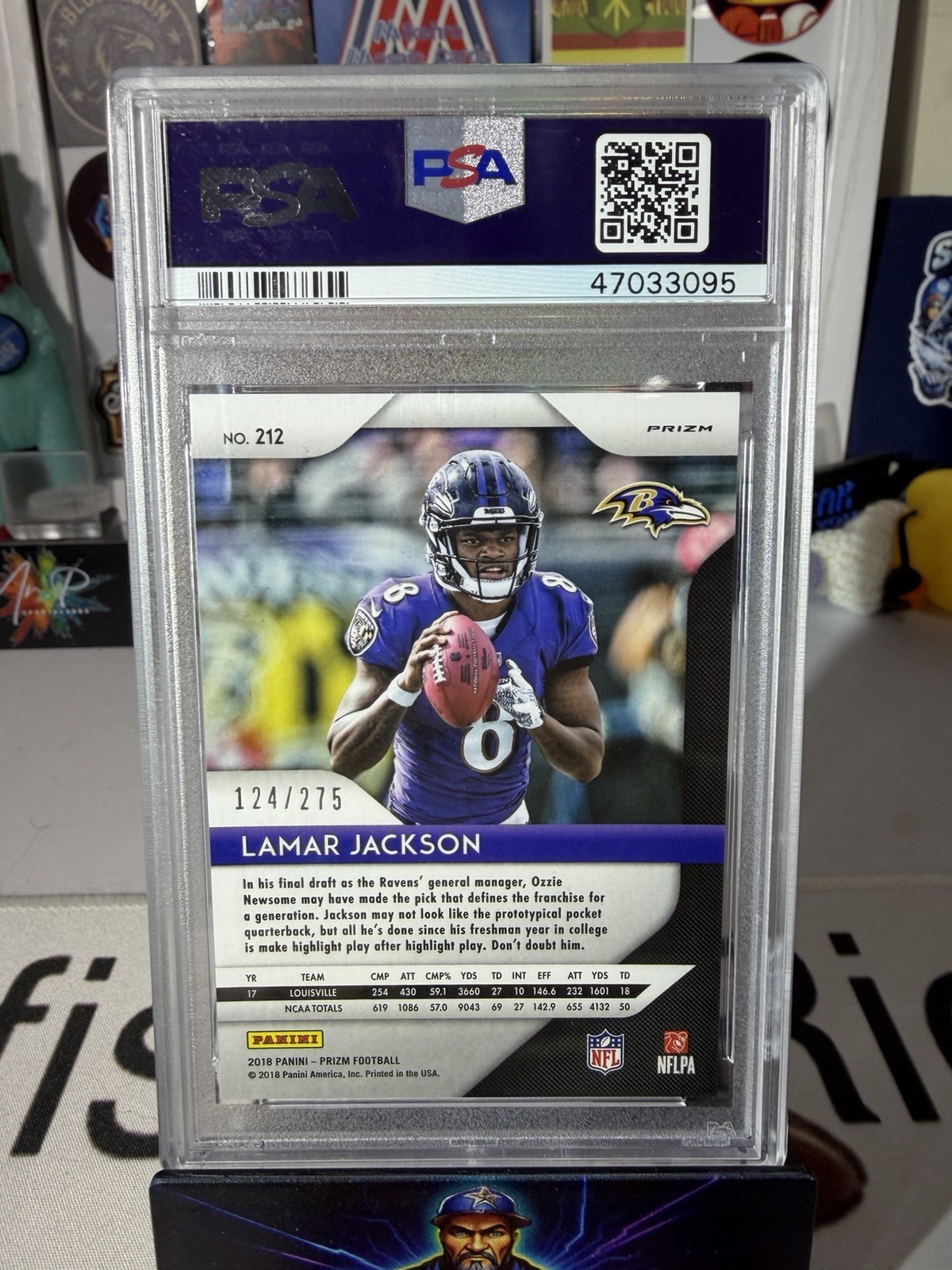 2018 Panini Prizm - Rookie Lamar Jackson #212 Hyper Prizm /275 (RC) view 2