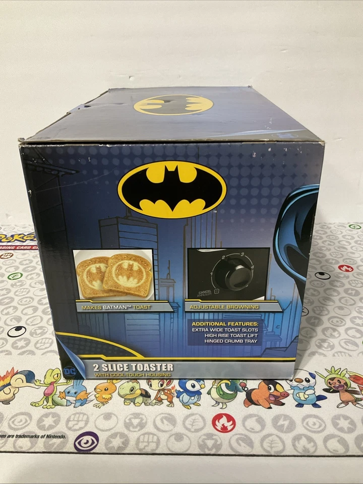 NEU! DC Comics Batman Toaster 2 Scheiben Fledermaus Logo Aufdruck auf Toast Superheld - Bild 4 von 4