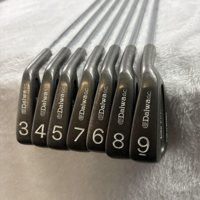 Daiwa Unipower Perimeter Weighted Iron Set Mens RH 7 Clubs 3-9 Golf