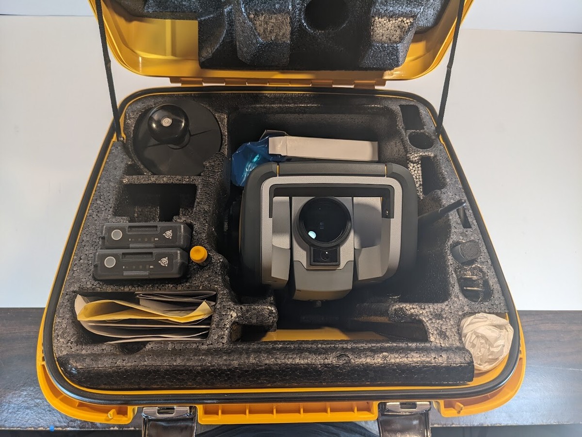 Trimble RTS633 DR Plus Total Station W/ Prism, New Battery, Full