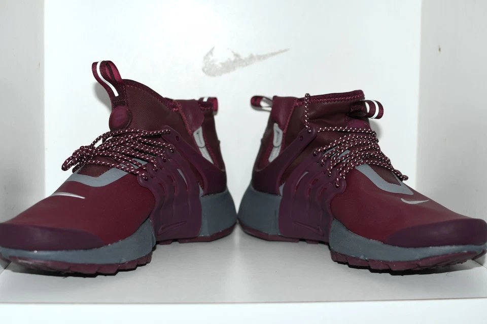 Tênis Nike Air Presto Utility Mid Feminino - Tamanho 7 - Texturizado Performance - Imagem 3 de 4