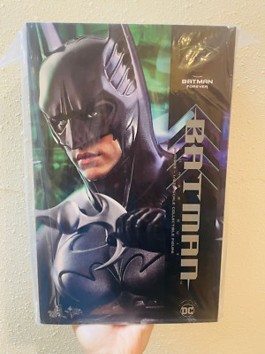 New  Hot Toys MMS593 BATMAN FOREVER 1/6 BATMAN (SONAR SUIT)  in stock