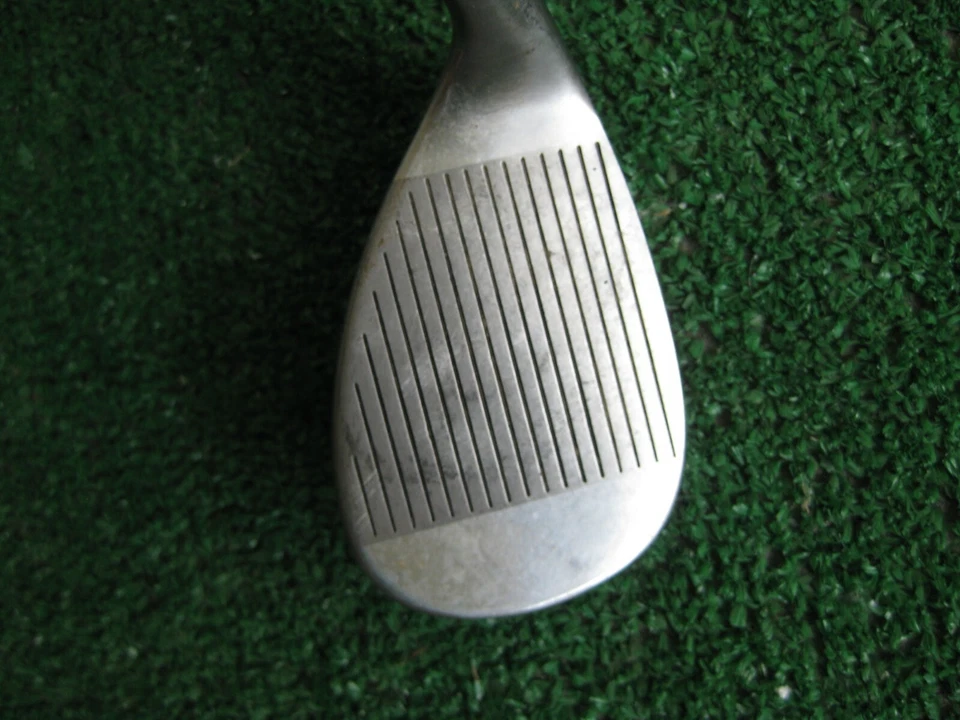 JOHNNY MILLER DESIGNED SPALDING SAND WEDGE , RH - Image 2 of 2