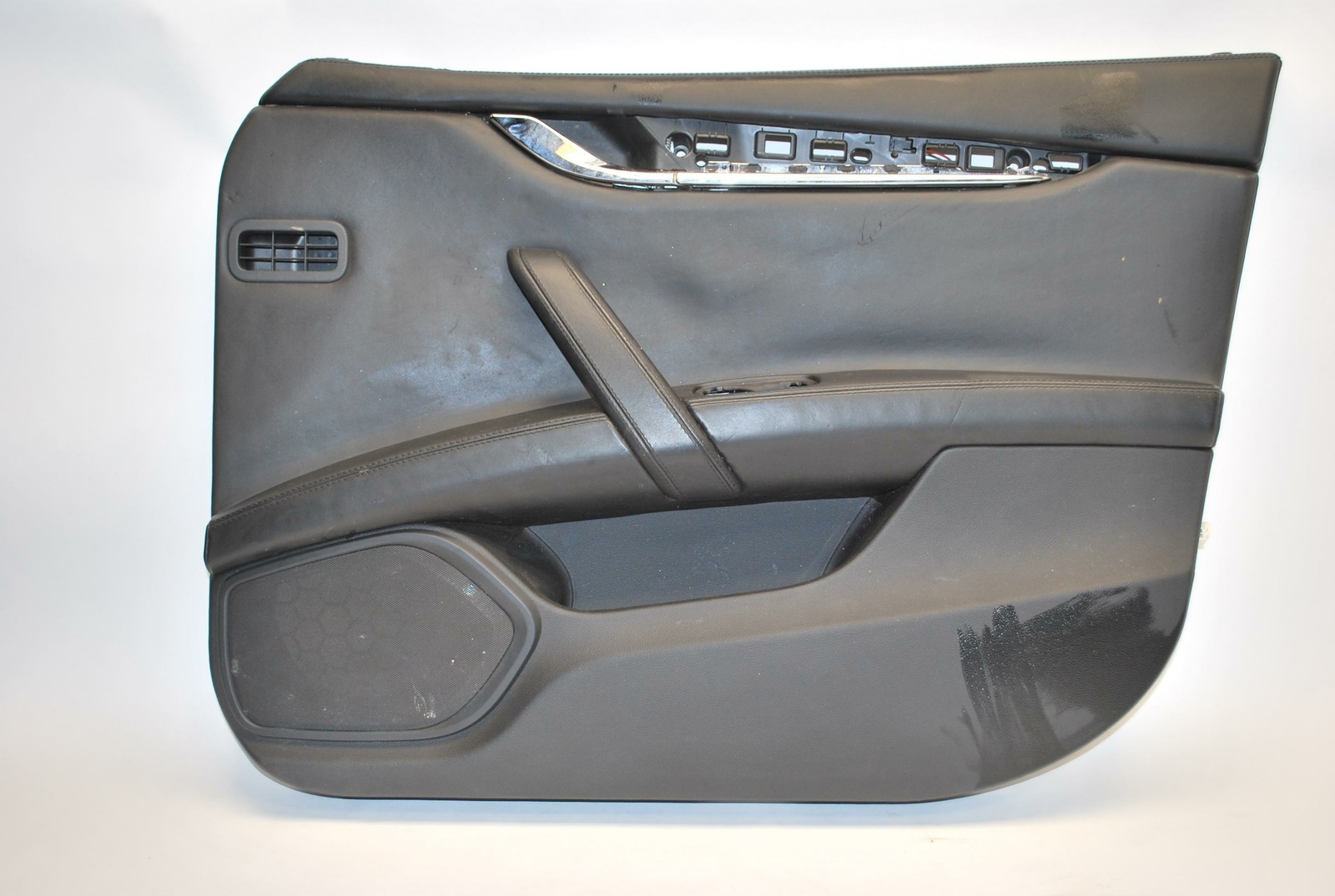 2013-2016 MASERATI QUATTROPORTE FRONT RIGHT PASSENGER SIDE DOOR PANEL TRIM OEM