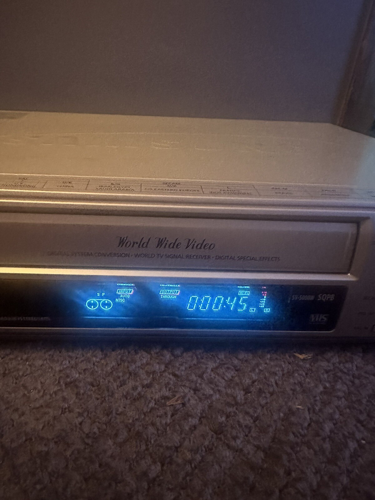 Samsung SV5000W Silver Worldwide VHS Format Digital Video Cassette