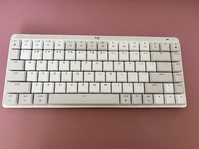 EUC Logitech MX Mechanical Mini for Mac Keyboard Tactile Switches White/Gray