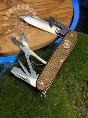 Victorinox Pioneer X Alox Limited Edition 2024 Terra Brown 0.8231.L24