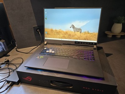 Asus ROG Strix G17 G713 Gaming Notebook Ryzen 7 6800HS/RTX 3050/DDR5/ 144HZ