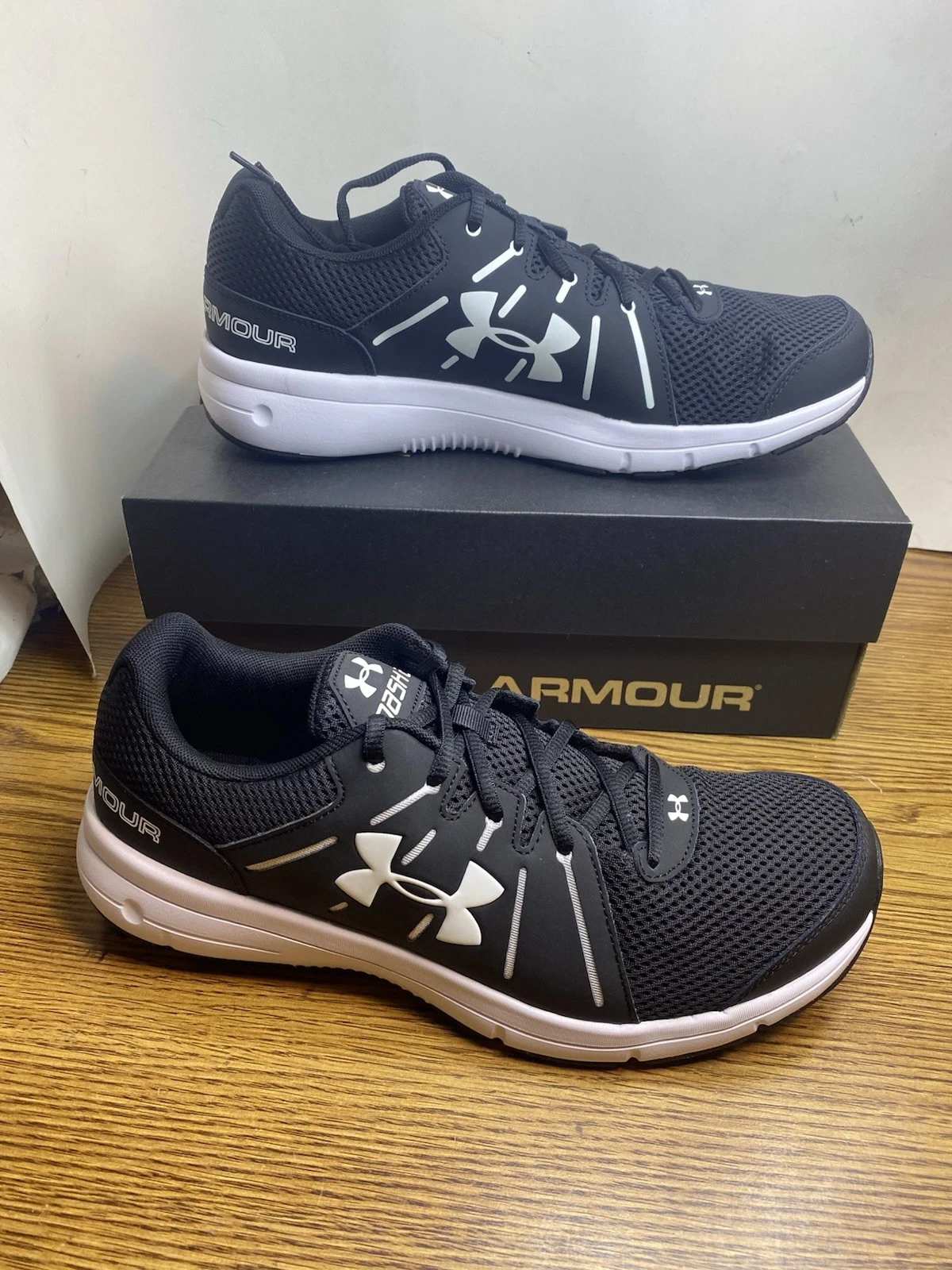 Under Armour UA Dash RN 2 Black White Mesh Athletic Shoes 1285671-001 Mens Sz 10