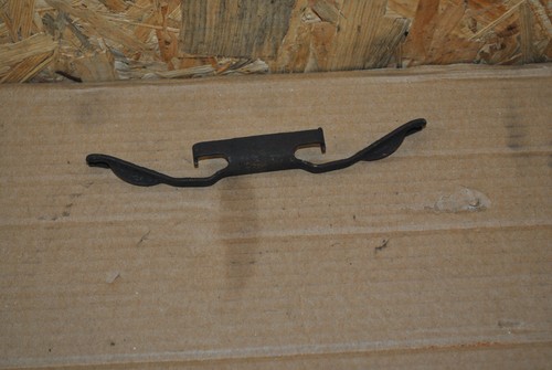 BMW E46 E36 Z3 Z4 Haltefeder Feder Bremsträger Bremssattel vorne links rechts