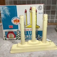 Vintage 1950's World Wide, 3 light Christmas window candolier