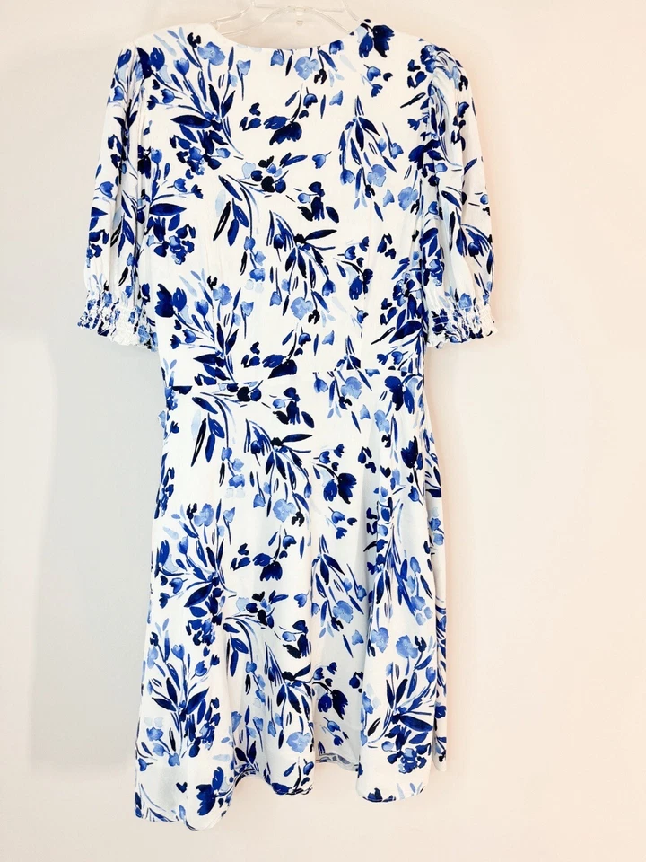 Banana Republic Floral Dress Women’s 10 Large White Blue V Neck Wrap Mini - Image 3 of 4